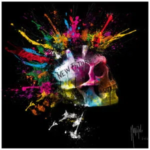 een schedel met kleurrijke verfspatten erop