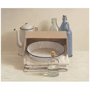 een schilderij van borden en flessen op een tafel