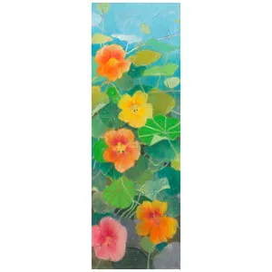 een schilderij van bloemen en bladeren op een blauwe achtergrond