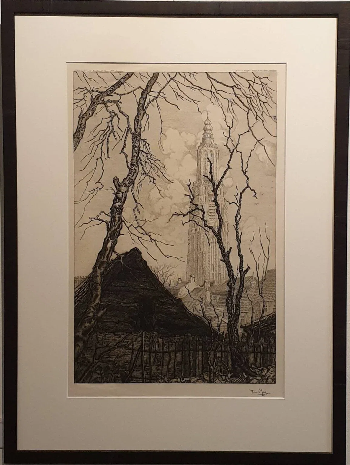 een tekening van een klokkentoren in de verte