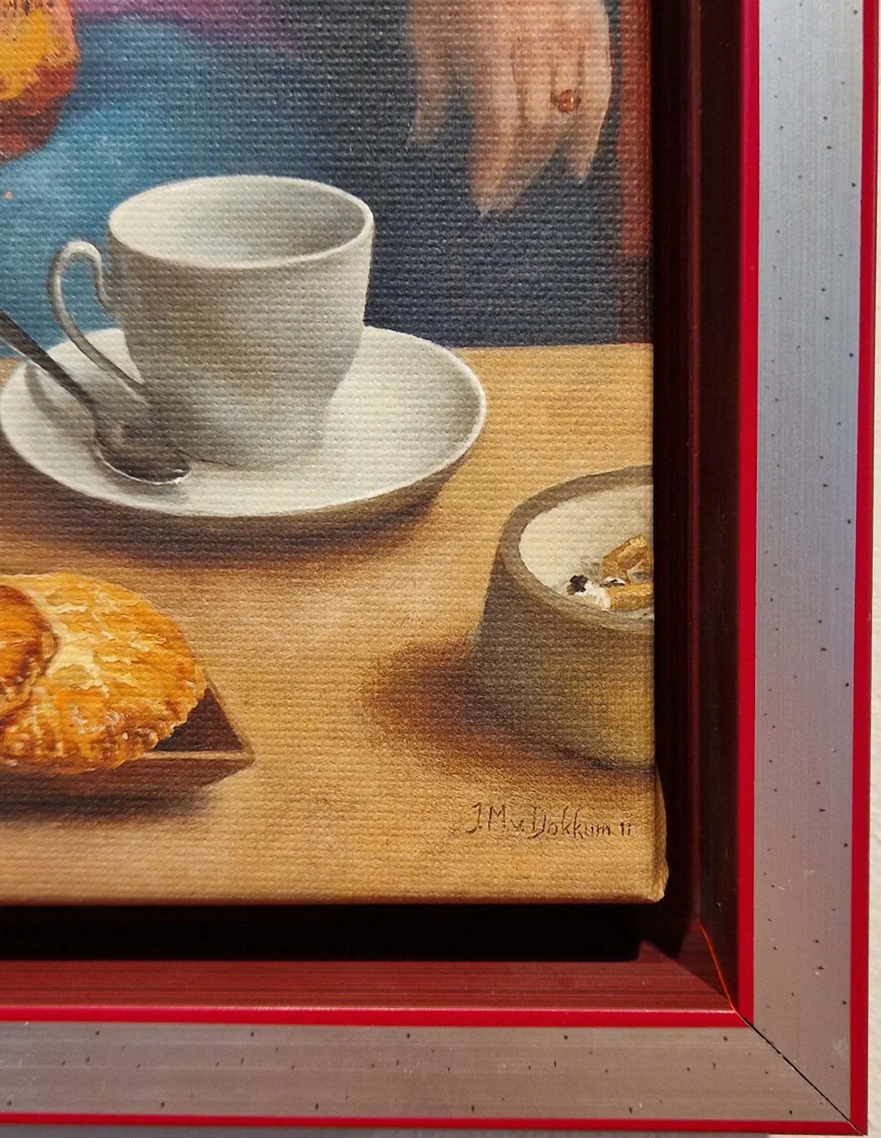 een schilderij van een kop en schotel op een tafel