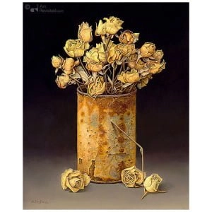 Blikje met gedroogde roosjes