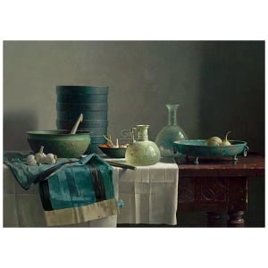 Romeins glas en Chinese rok op Spaanse tafel