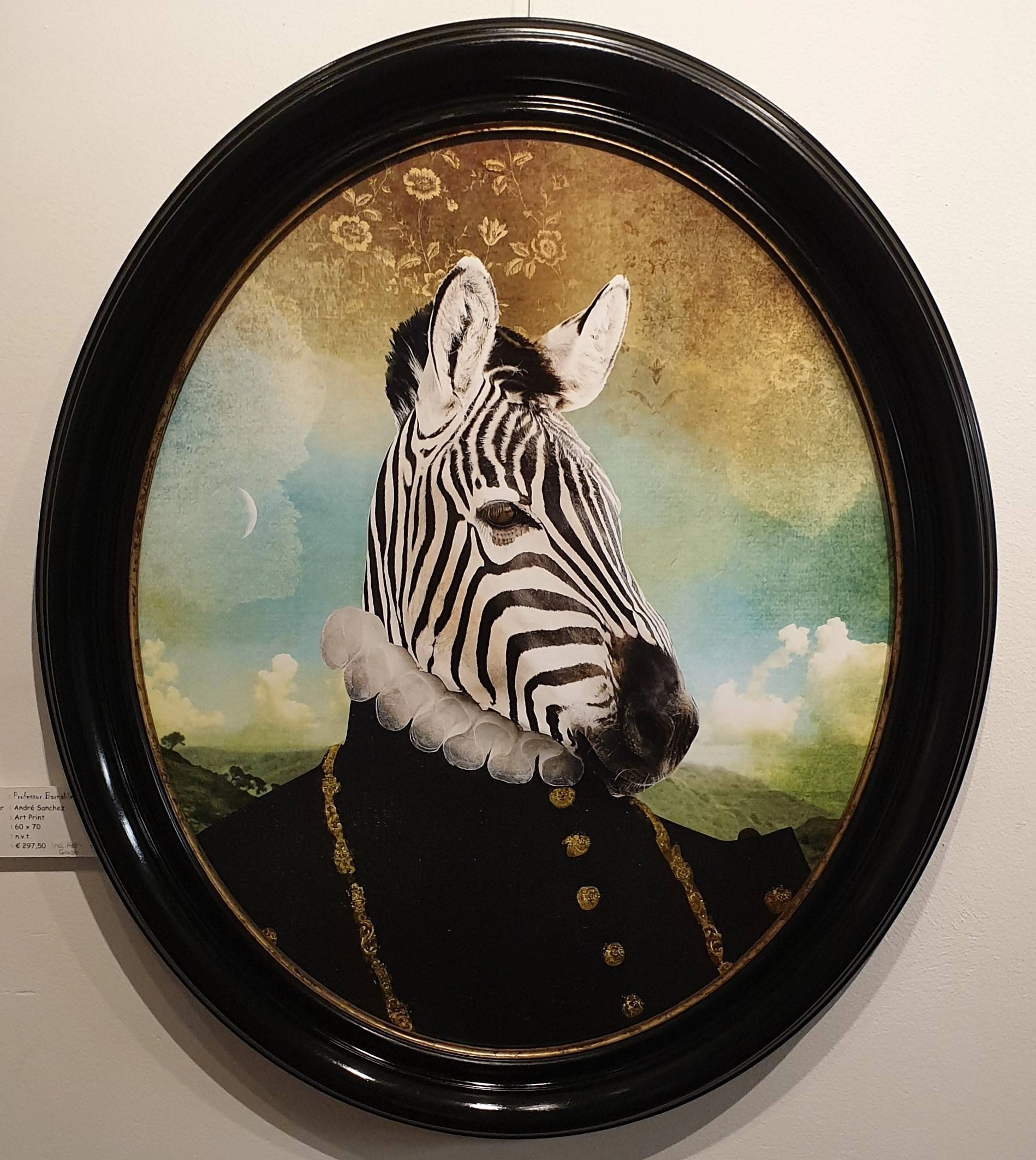 een schilderij van een zebra die een zwarte jas draagt