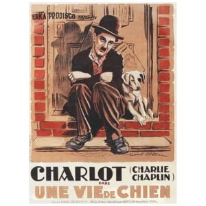 een filmposter met een man die naast een hond op de grond zit