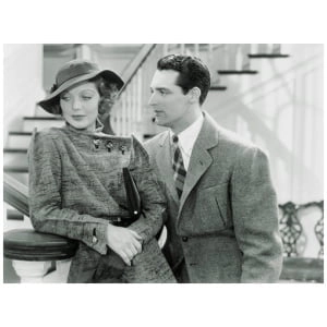 een man en een vrouw die naast elkaar staan