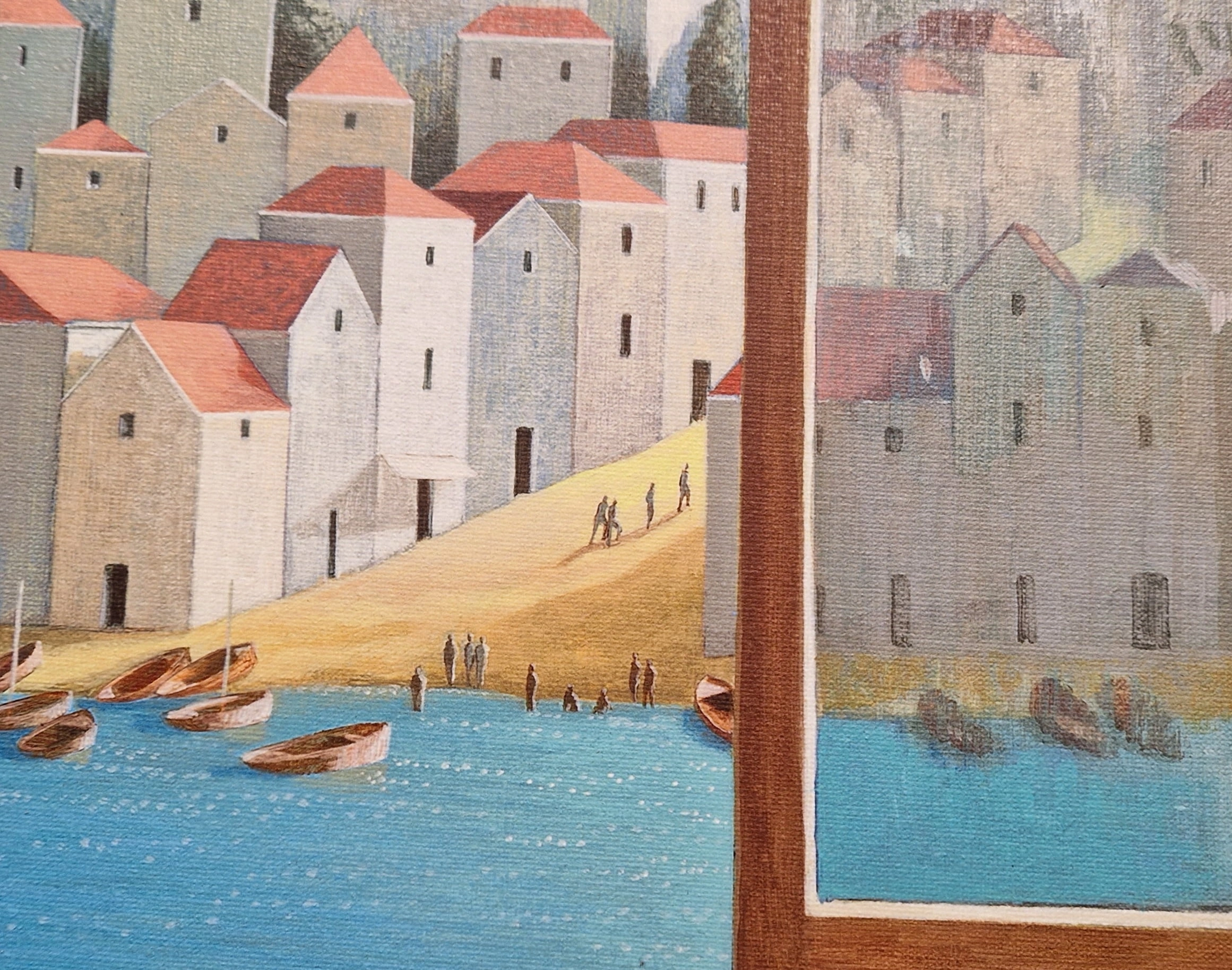 een schilderij van een stad met boten in het water