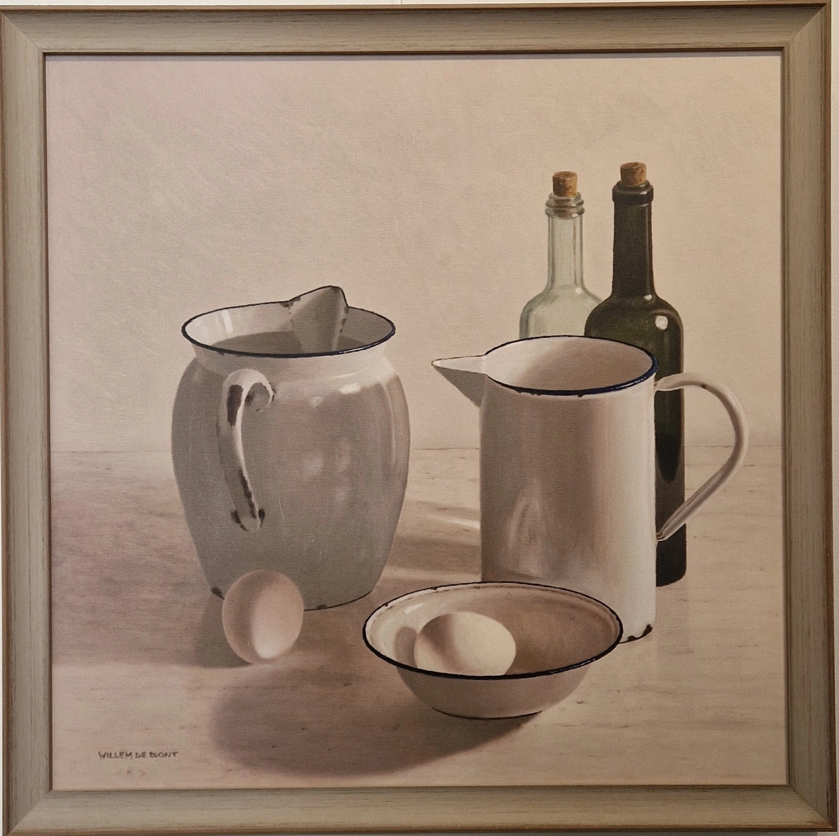 een schilderij van twee witte kruiken en een ei