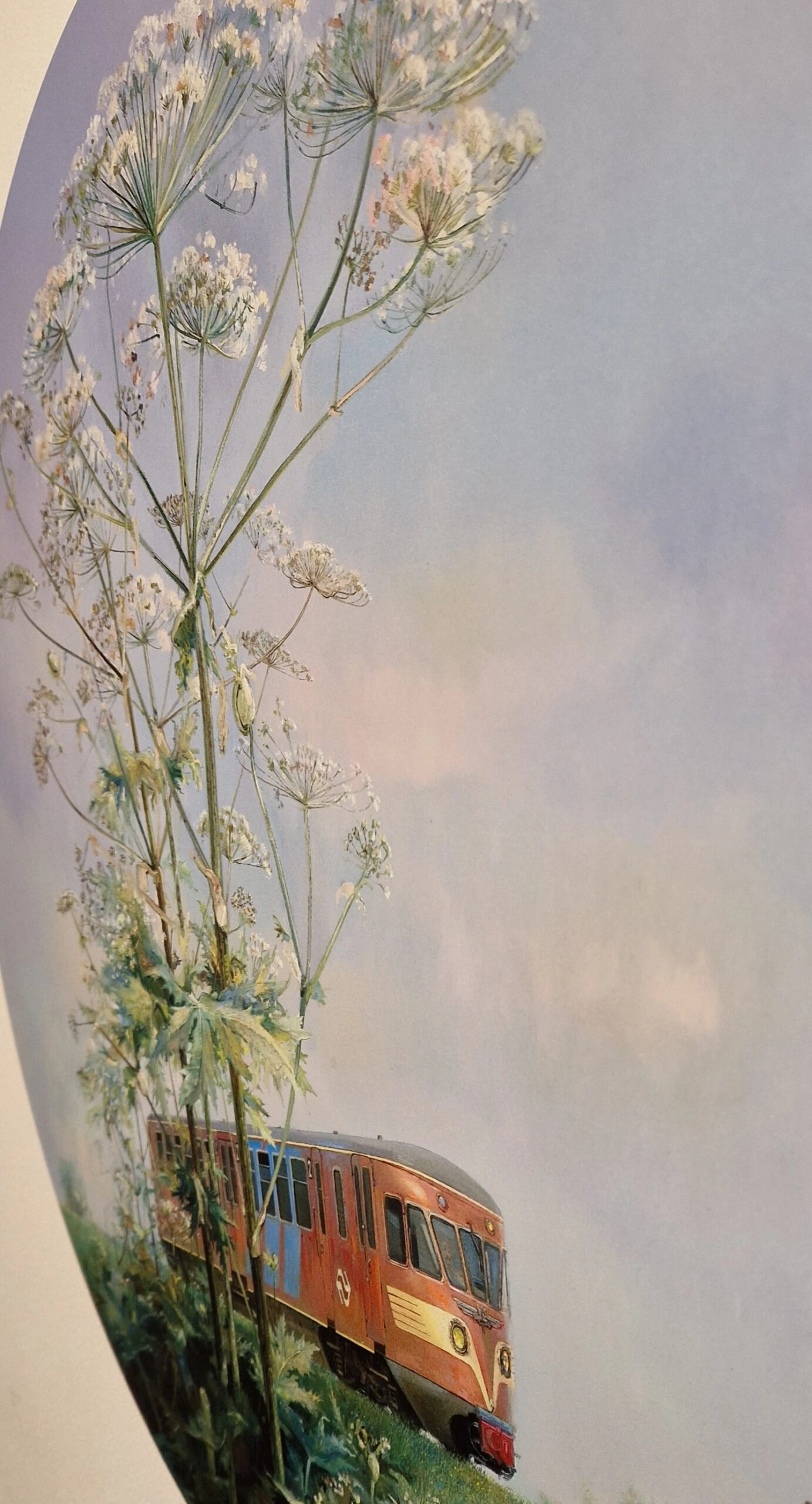 een schilderij van een bus op een heuvel met bloemen