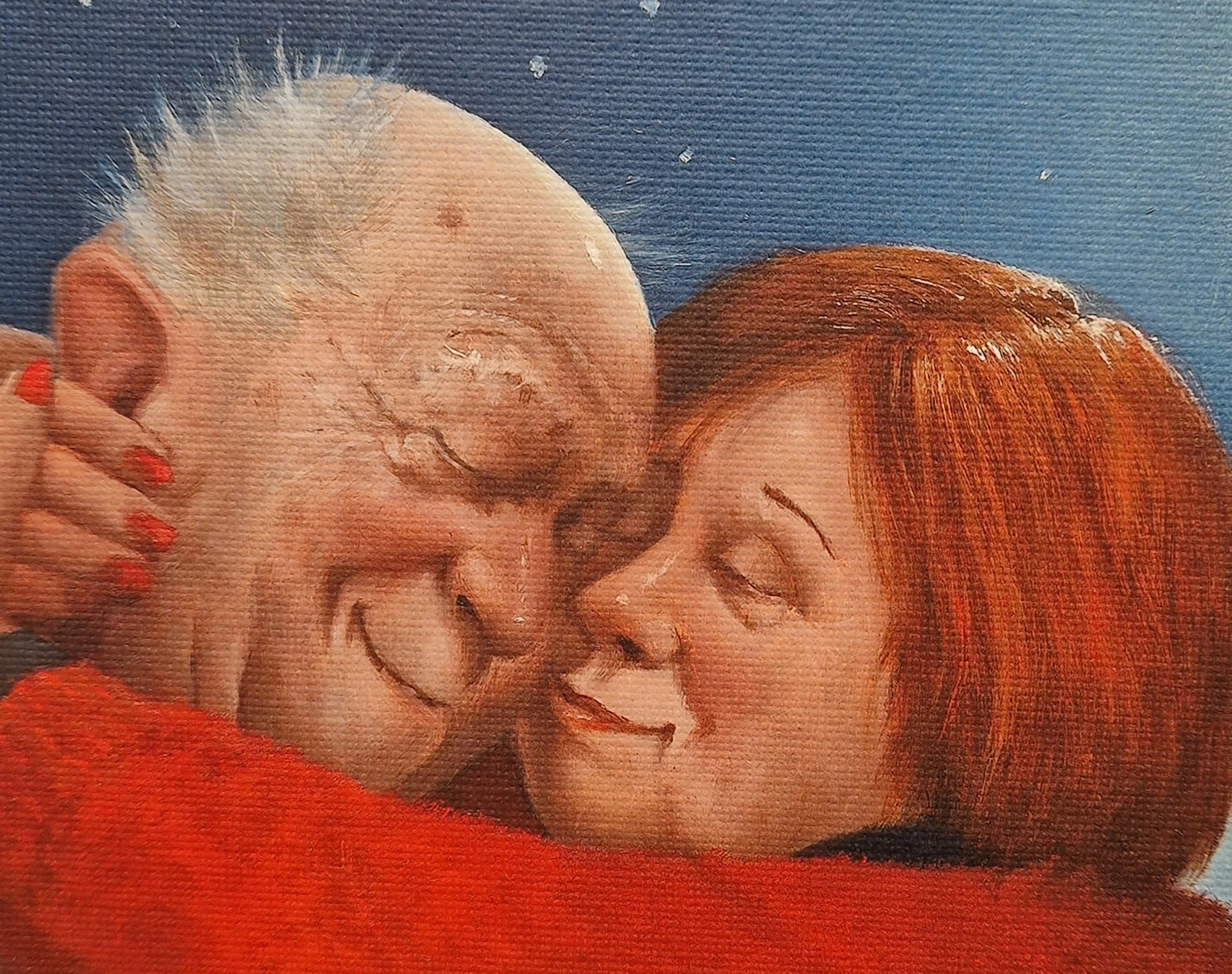 een schilderij van twee mensen die elkaar omhelzen