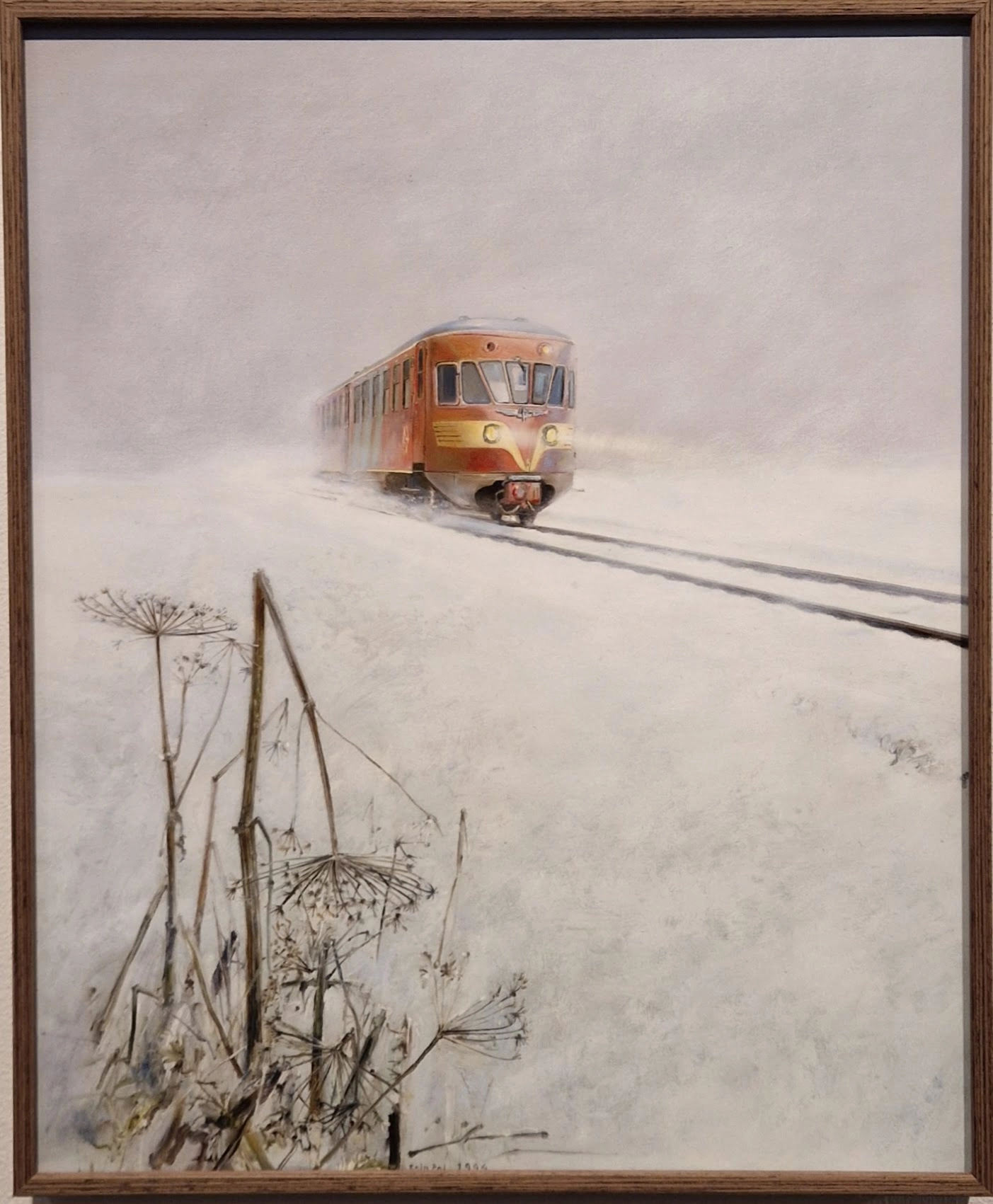 een schilderij van een trein die door de sneeuw rijdt