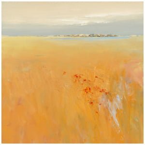 een abstract schilderij van geel gras en water